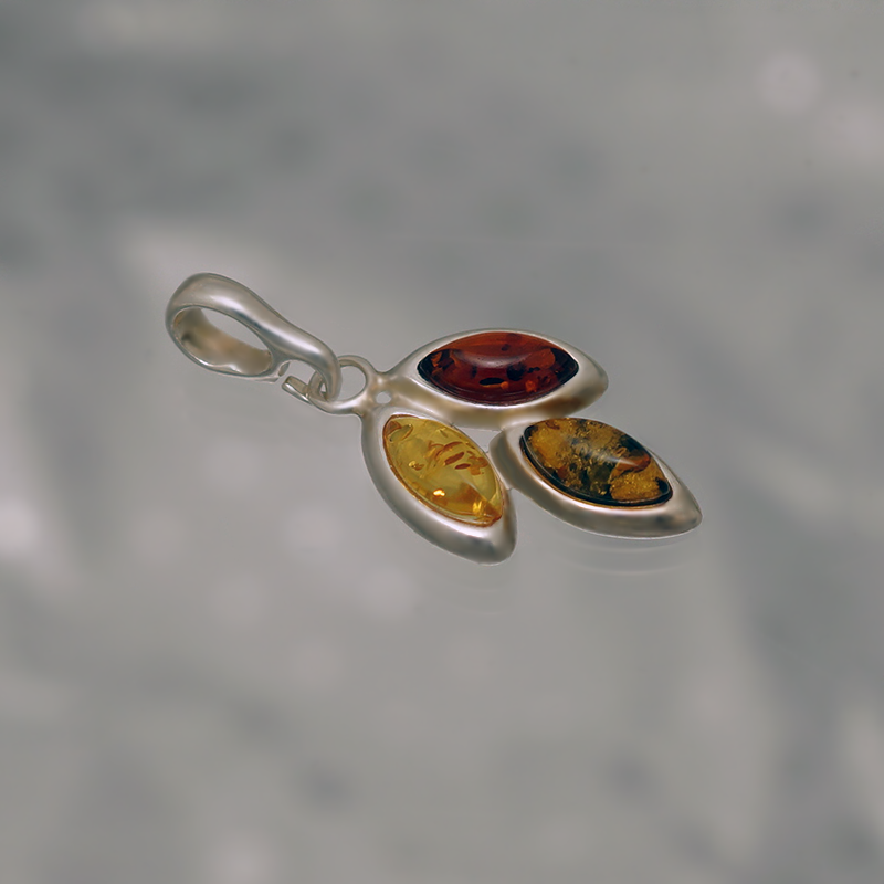 SILVER PENDANT WITH AMBER_GDSB-236