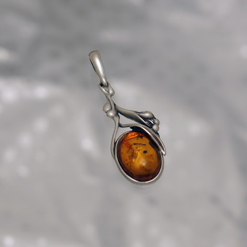 SILVER PENDANT WITH AMBER_GDSB-237