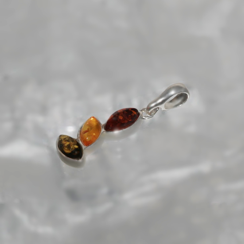 SILVER PENDANT WITH AMBER_GDSB-281