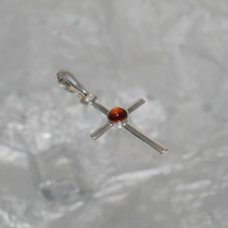 SILVER PENDANT WITH AMBER_GDSB-302