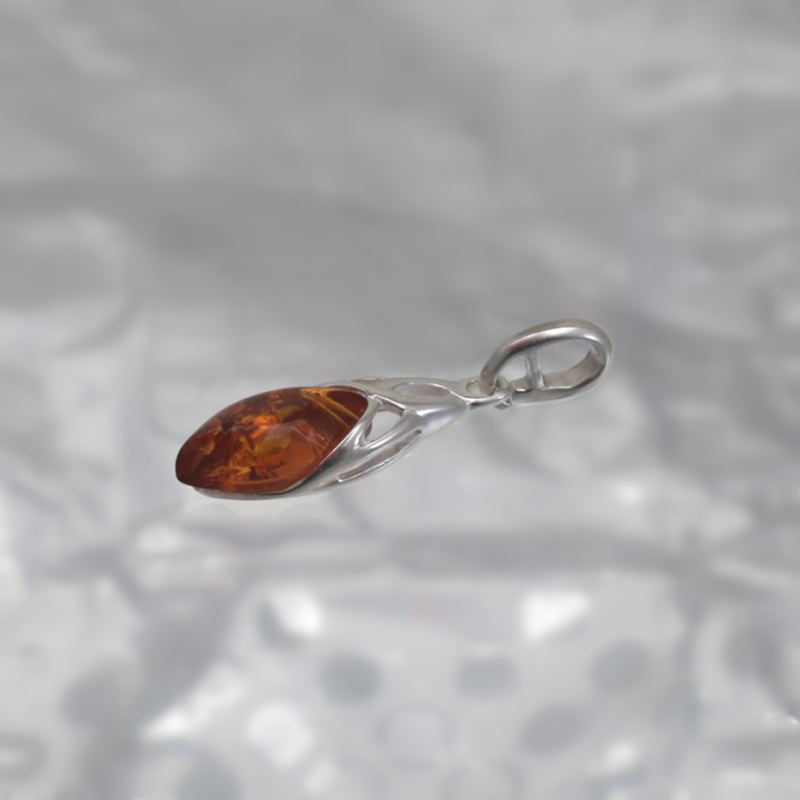 SILVER PENDANT WITH AMBER_KZSB-040