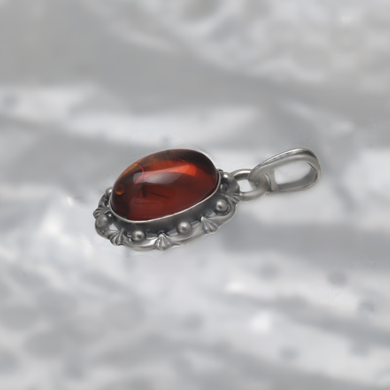 SILVER PENDANT WITH AMBER_KZSB-106