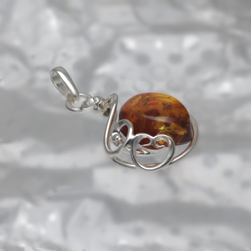 SILVER PENDANT WITH AMBER_KZSB-091