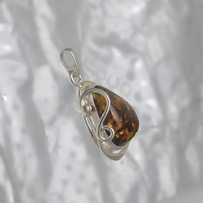 SILVER PENDANT WITH AMBER_KZSB-088