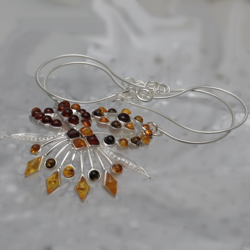 SILVER NECKLACE WITH AMBER_GKOL-001