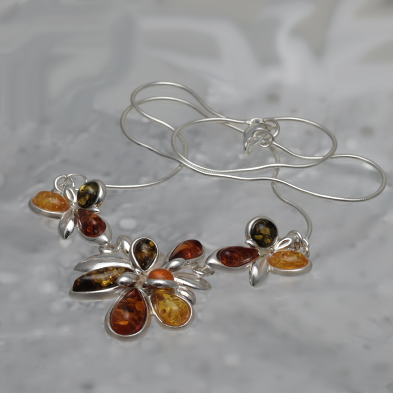 SILVER NECKLACE WITH AMBER_GKOL-002