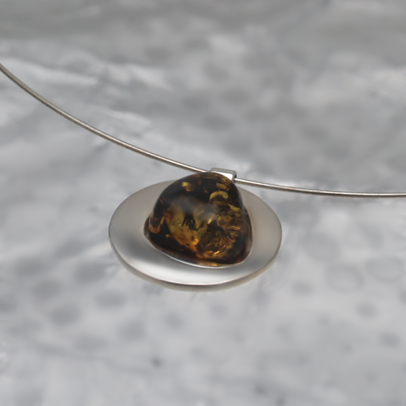 SILVER NECKLACE WITH AMBER_KKOL-009