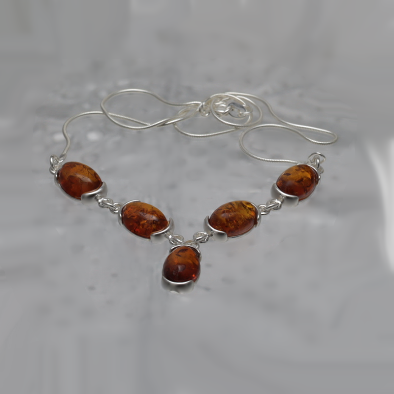 SILVER NECKLACE WITH AMBER_MWSRK-014