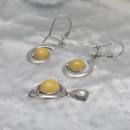 SILVER SET WITH AMBER_KKOM-011