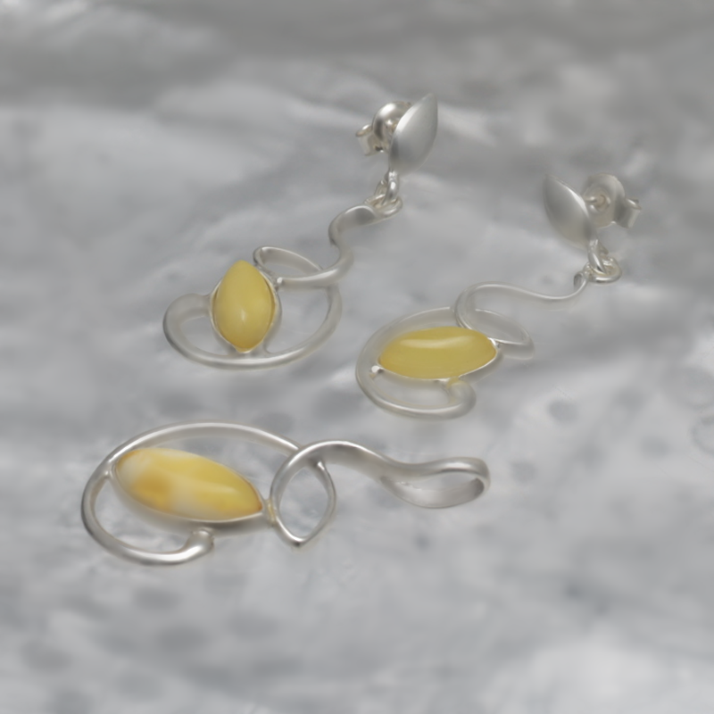 SILVER SET WITH AMBER_KKOM-020