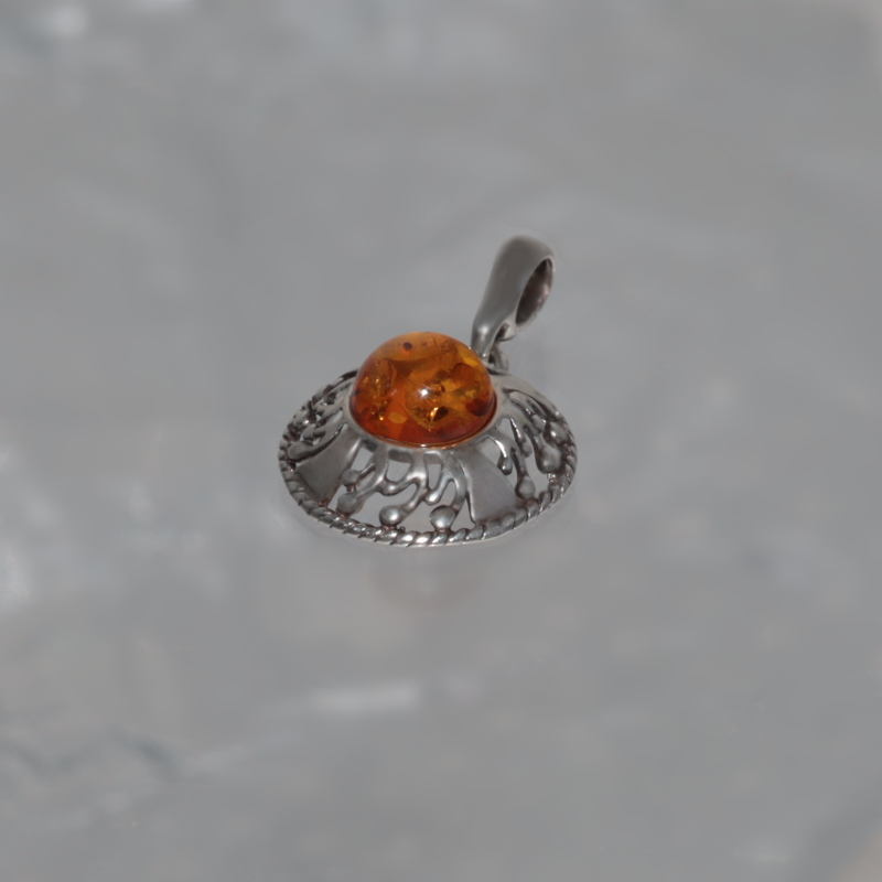 SILVER PENDANT WITH AMBER_GDSB-232